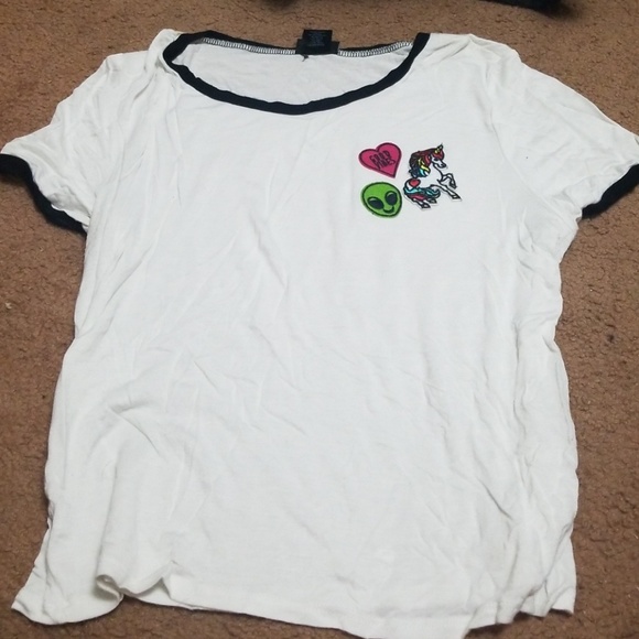 rue 21 t shirt size large (runs small) - Picture 1 of 3